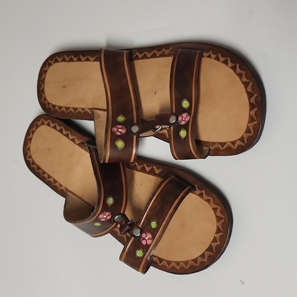 Mexican Hand Tooled Brown leather upper and insole  slippers in size 7 - Picture 1 of 9